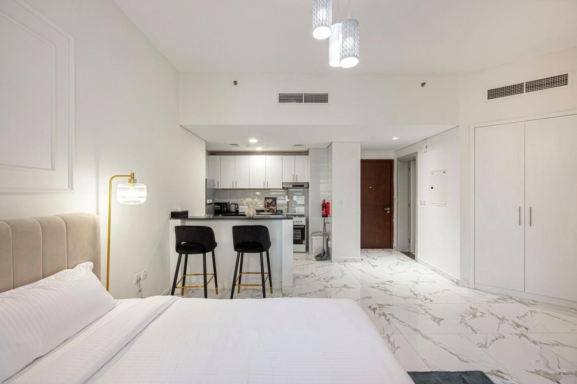 Relaxing In Exciting Dubailand District Appartement